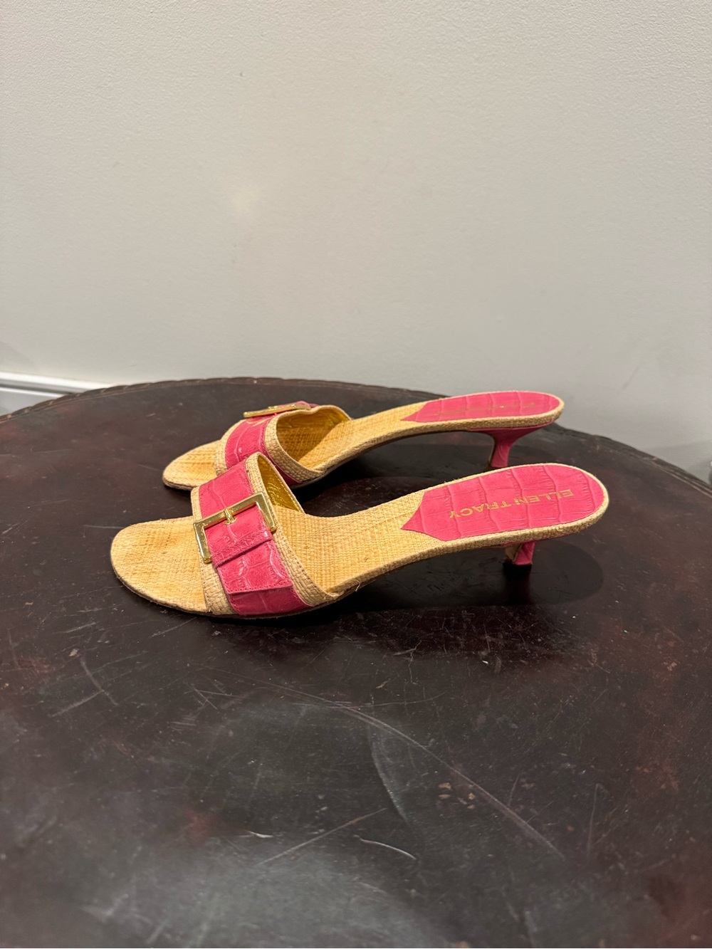 Ellen Tracy Pink Straw Slide Mules with Gold Buckle size 10